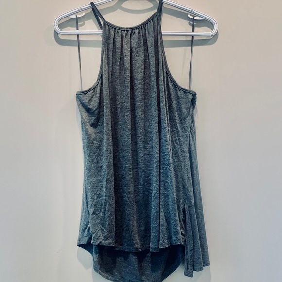 🛍2/$25 NWT LeChateau Flowy Tank top - Picture 3 of 3